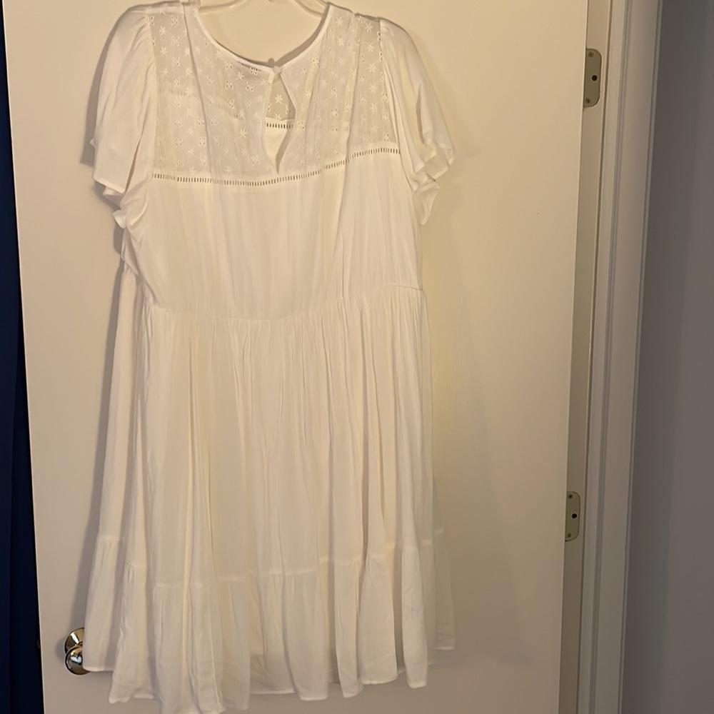 Dress - Picture 5 of 6